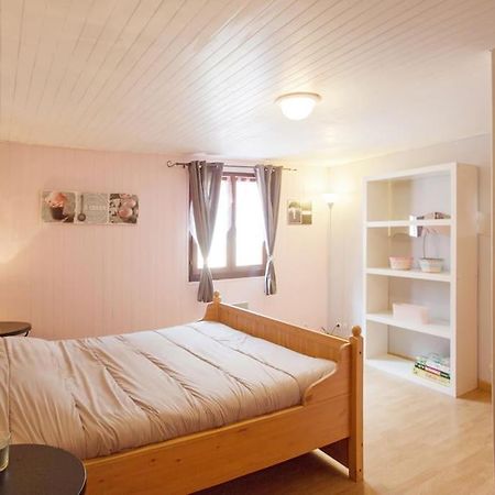 Appartement En Rez De Jardin Et Terrasse Ds Villa Ιέρ Εξωτερικό φωτογραφία