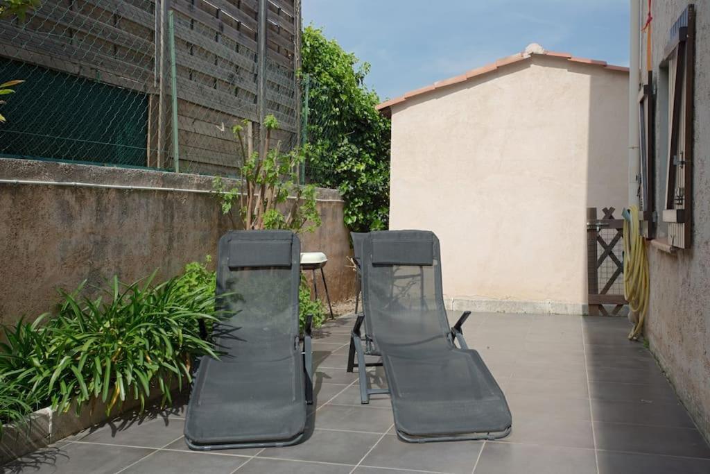 Appartement En Rez De Jardin Et Terrasse Ds Villa Ιέρ Εξωτερικό φωτογραφία